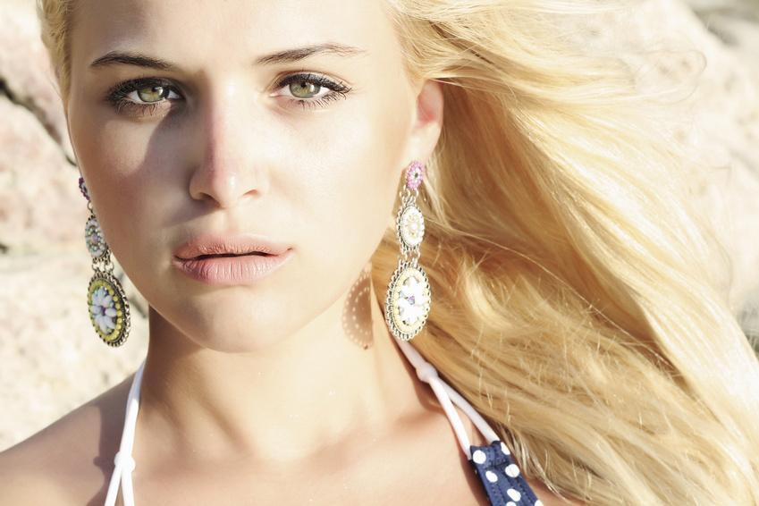 Seducing a woman by text messa